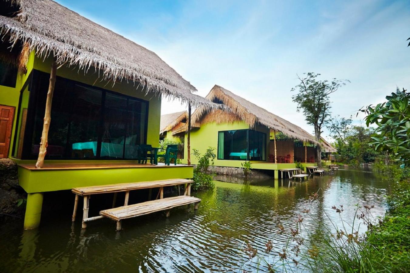 Asita Eco Resort Amphawa Bilik gambar